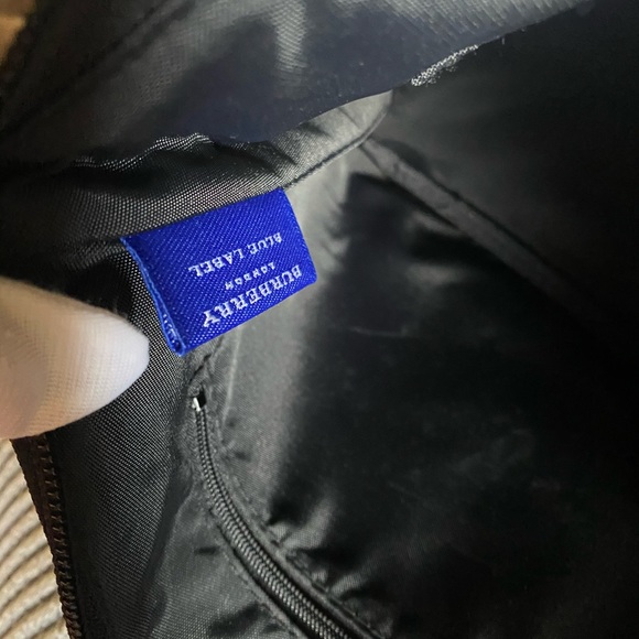 BURBERRY - Picture 12 of 13